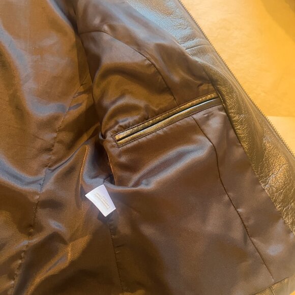 Ladies Black Leather jacket with pockets, made by Caslon, size Petite Small - Picture 7 of 11